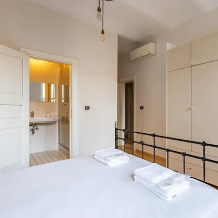 Appartement Warm Cozy Charming 2bd2bath Galatatower Gem! #256 Istanboel