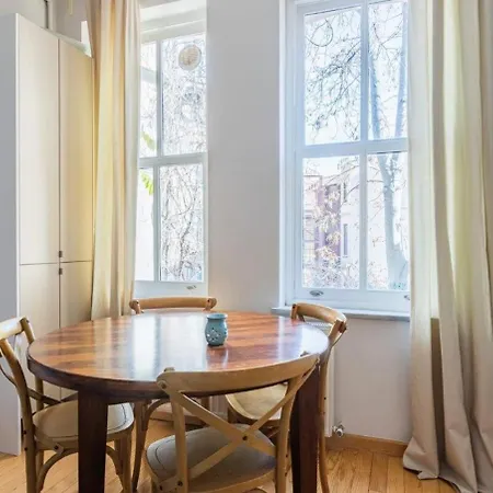 Apartment Warm Cozy Charming 2bd2bath Galatatower Gem! #256