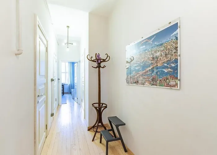 Warm Cozy Charming 2bd2bath Galatatower Gem! #256 Appartamento *