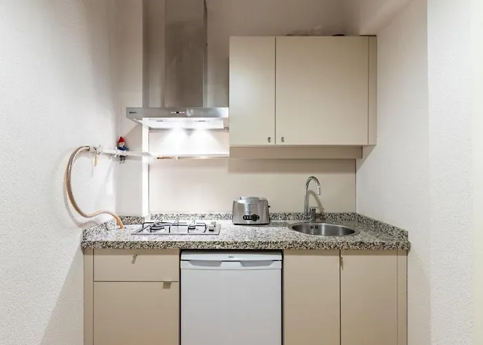 Warm Cozy Charming 2bd2bath Galatatower Gem! #256 Appartamento *