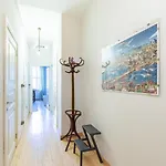 Warm Cozy Charming 2bd2bath Galatatower Gem! #256 Apartment *