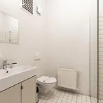 Warm Cozy Charming 2bd2bath Galatatower Gem! #256