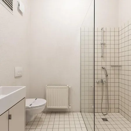 Warm Cozy Charming 2bd2bath Galatatower Gem! #256 *